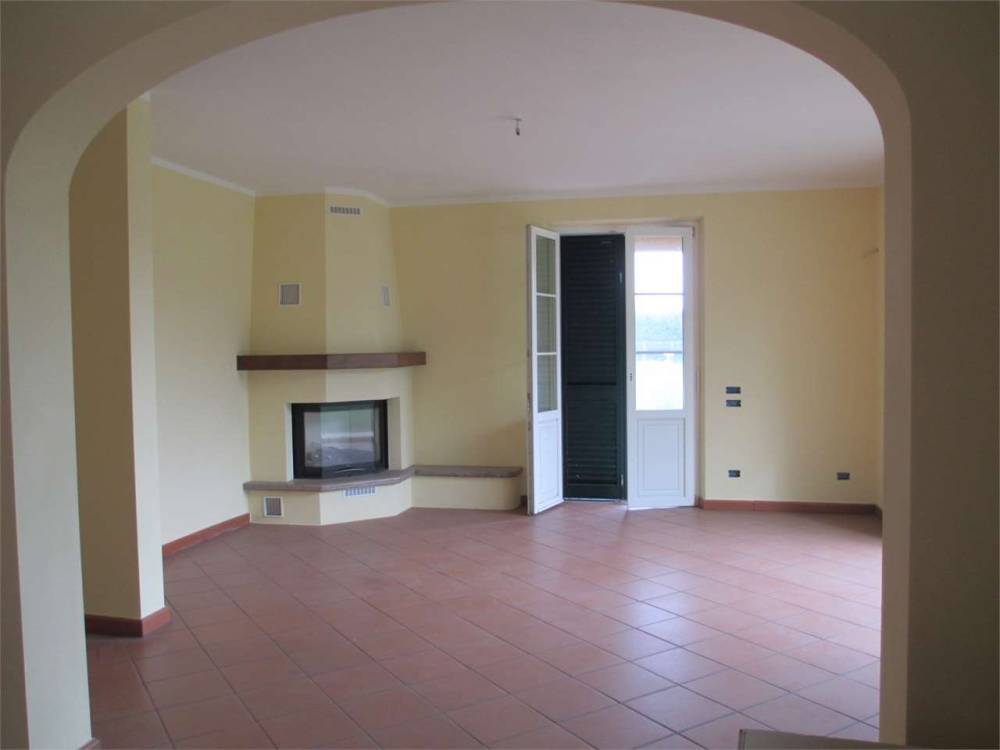 casa indipendente in vendita a Capannori in zona Lunata