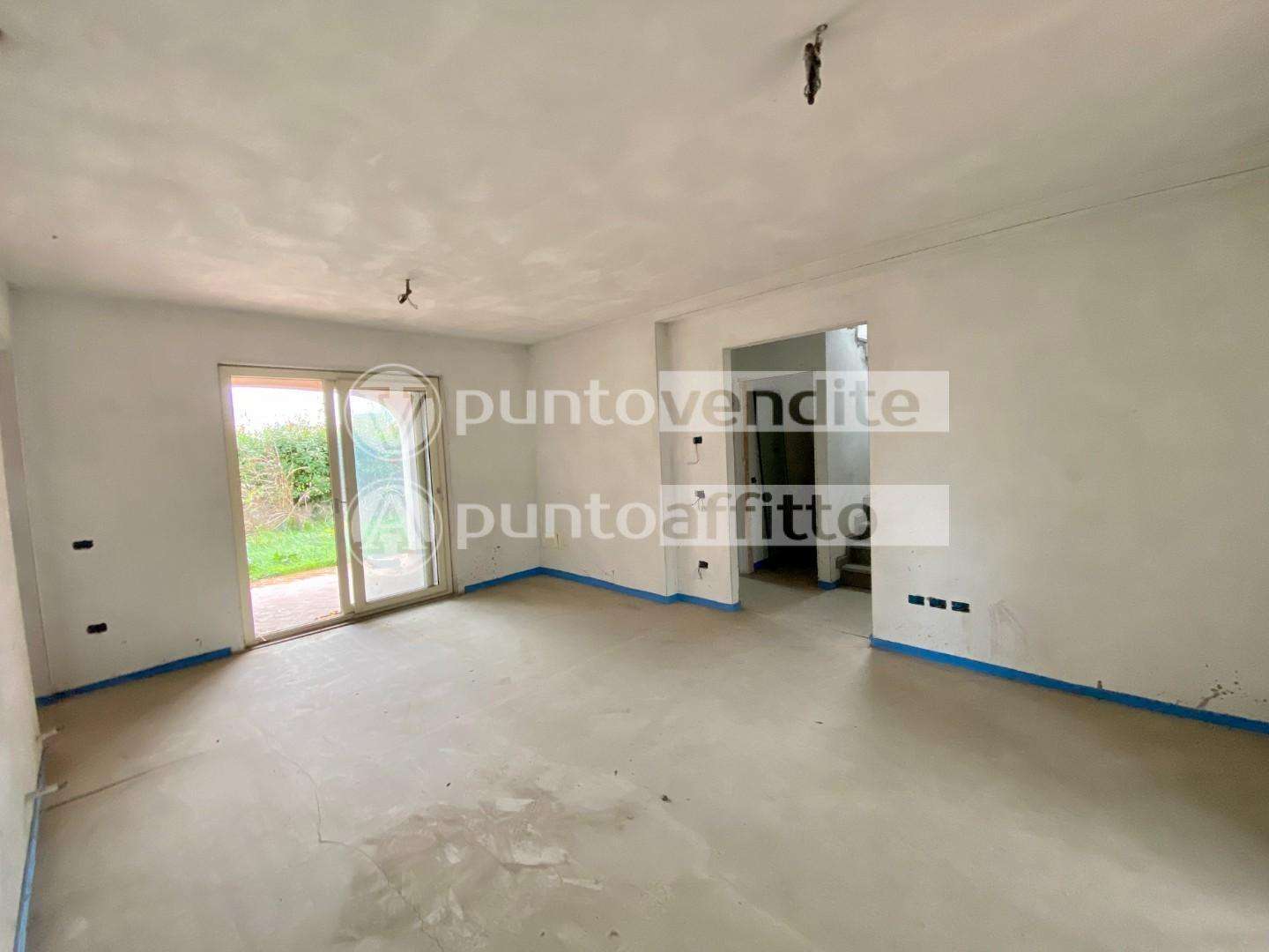 casa indipendente in vendita a Capannori in zona Lammari
