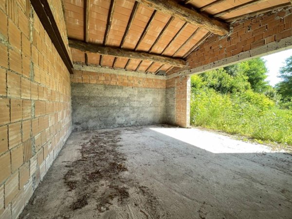 casa indipendente in vendita a Capannori