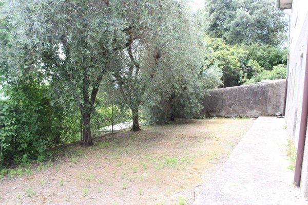 casa indipendente in vendita a Capannori