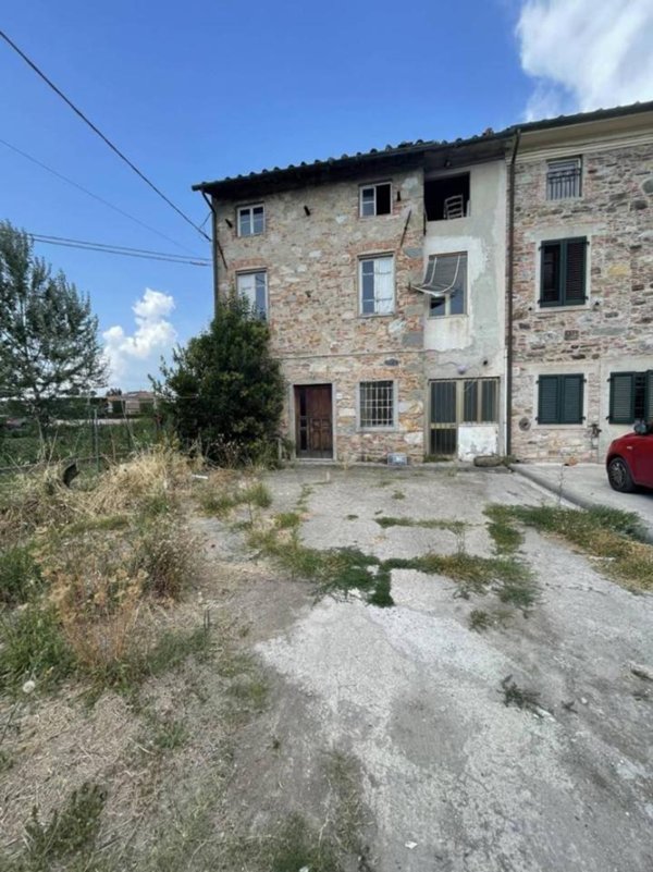 casa indipendente in vendita a Capannori