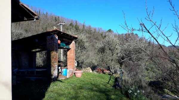 casa indipendente in vendita a Capannori