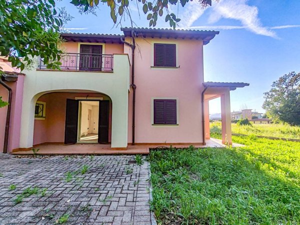 casa indipendente in vendita a Capannori in zona Lammari
