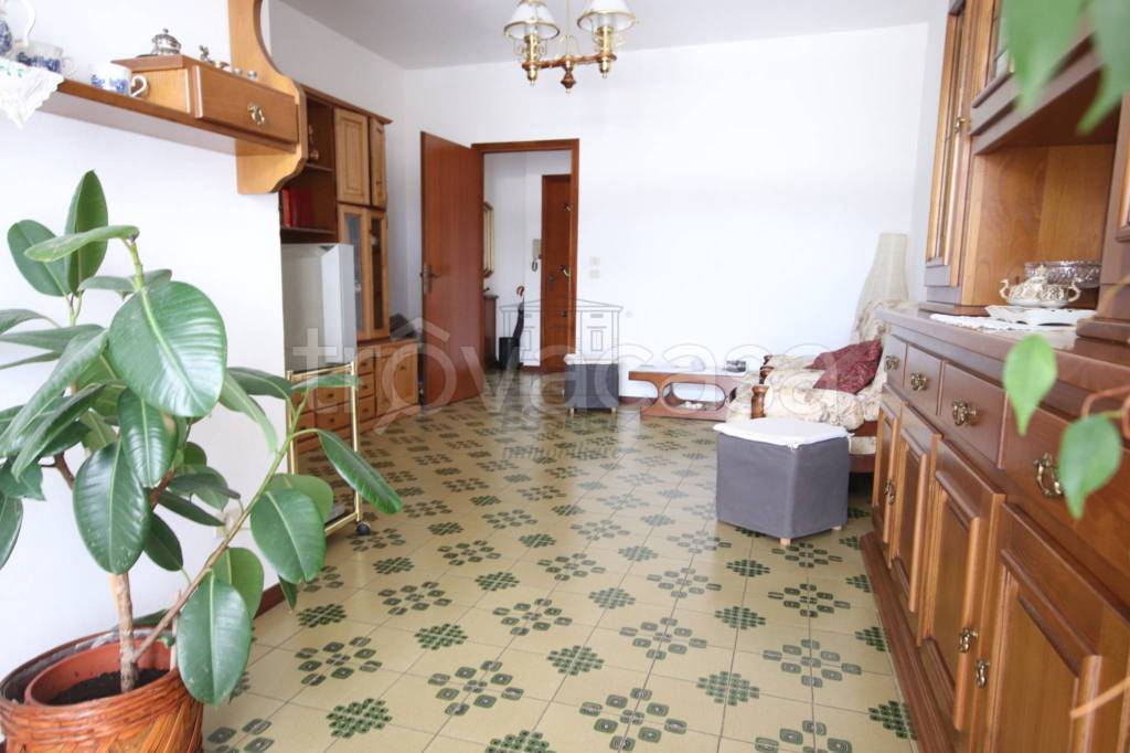 appartamento in vendita a Capannori in zona Lammari