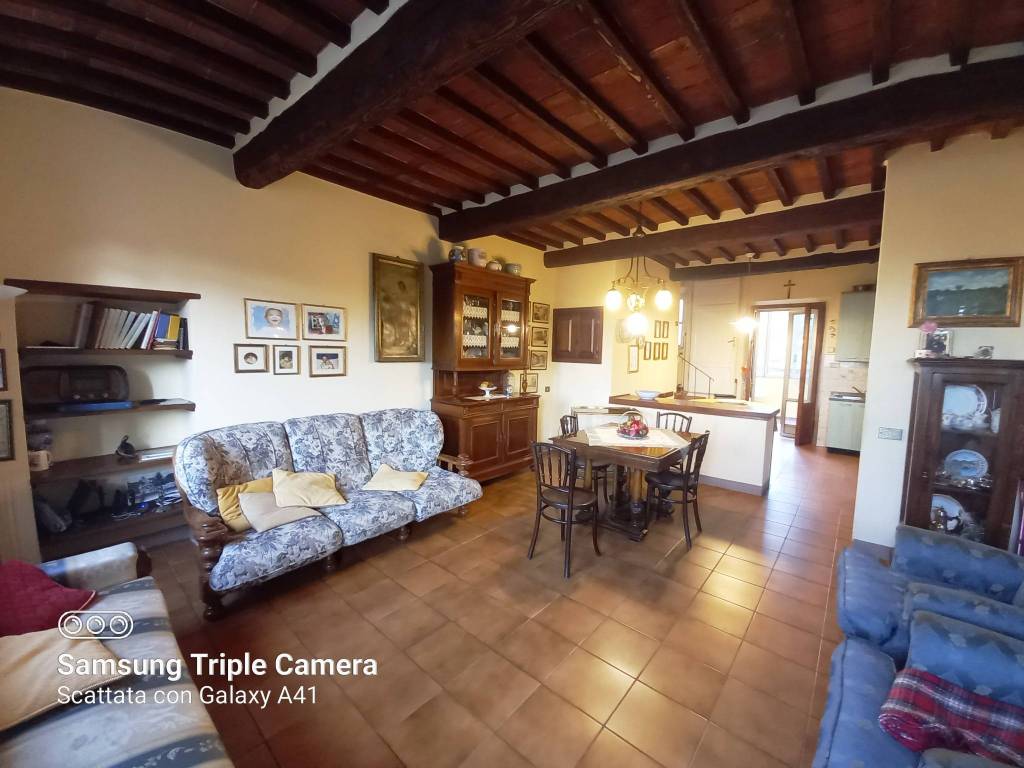 casa indipendente in vendita a Capannori in zona Vorno