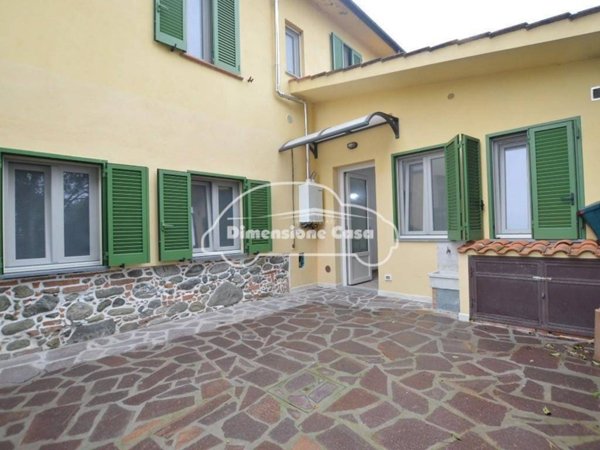 appartamento in vendita a Capannori in zona Lammari