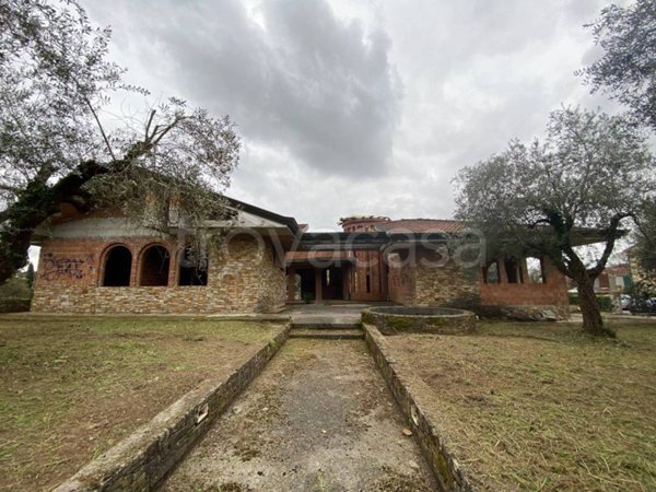 casa indipendente in vendita a Capannori