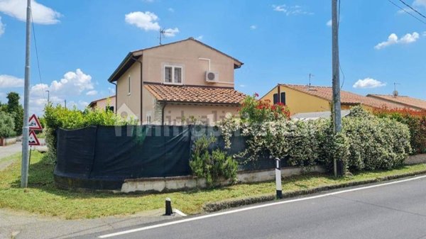 casa indipendente in vendita a Capannori in zona Corte Polito
