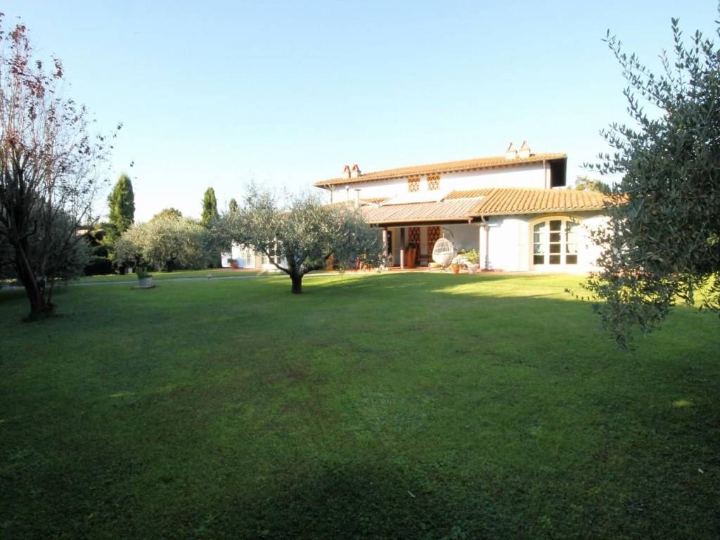casa indipendente in vendita a Capannori in zona Lammari