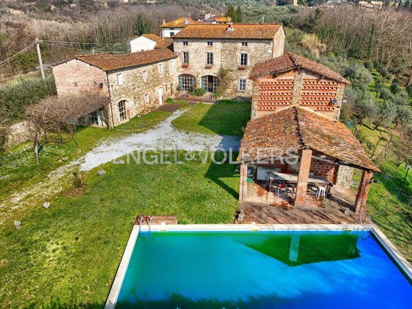 casa indipendente in vendita a Capannori