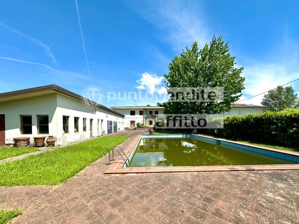 casa indipendente in vendita a Capannori in zona Lammari