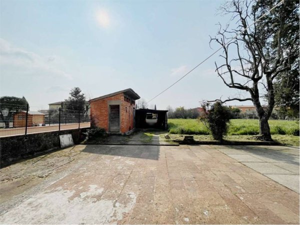 casa indipendente in vendita a Capannori in zona Lammari