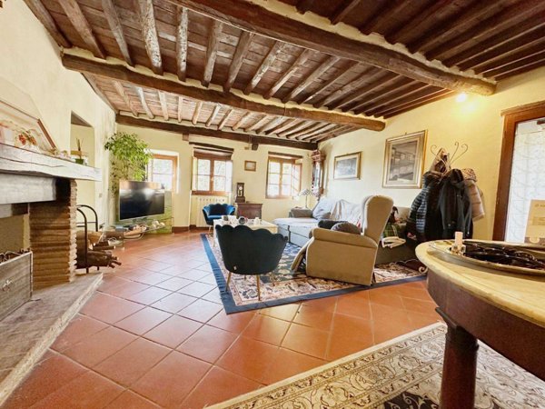 casa indipendente in vendita a Capannori