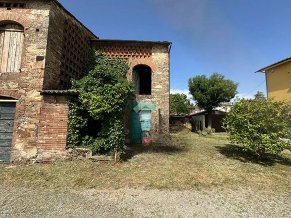 casa indipendente in vendita a Capannori in zona Carraia