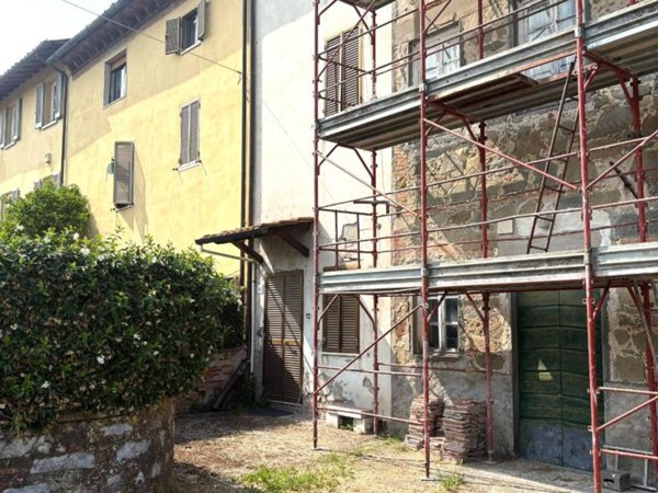 casa indipendente in vendita a Capannori in zona Lammari