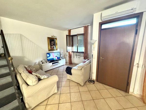 casa indipendente in vendita a Capannori
