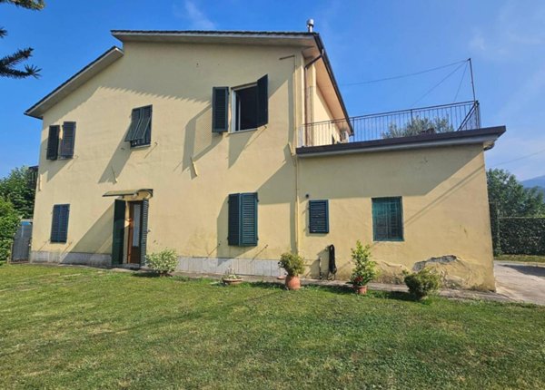 casa indipendente in vendita a Capannori