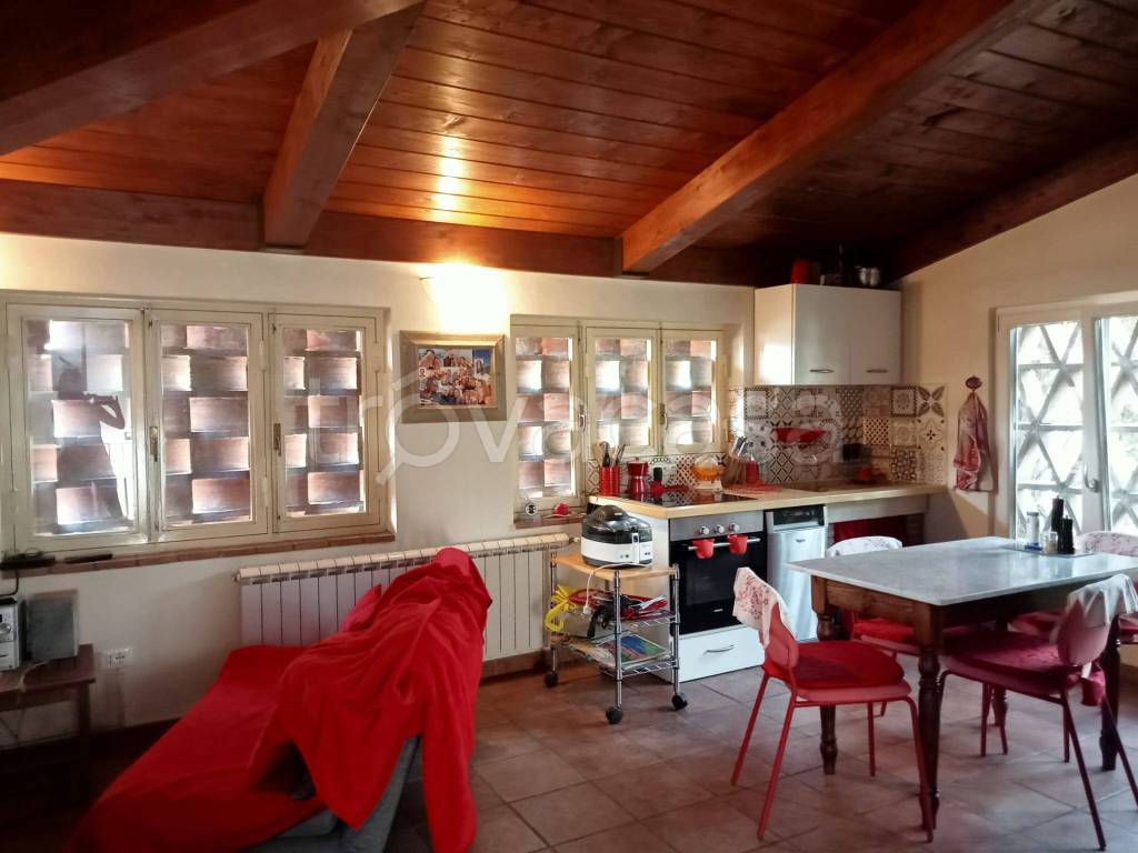 casa indipendente in vendita a Capannori in zona Lammari