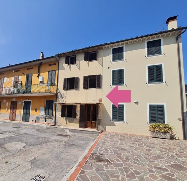casa indipendente in vendita a Capannori in zona Lammari