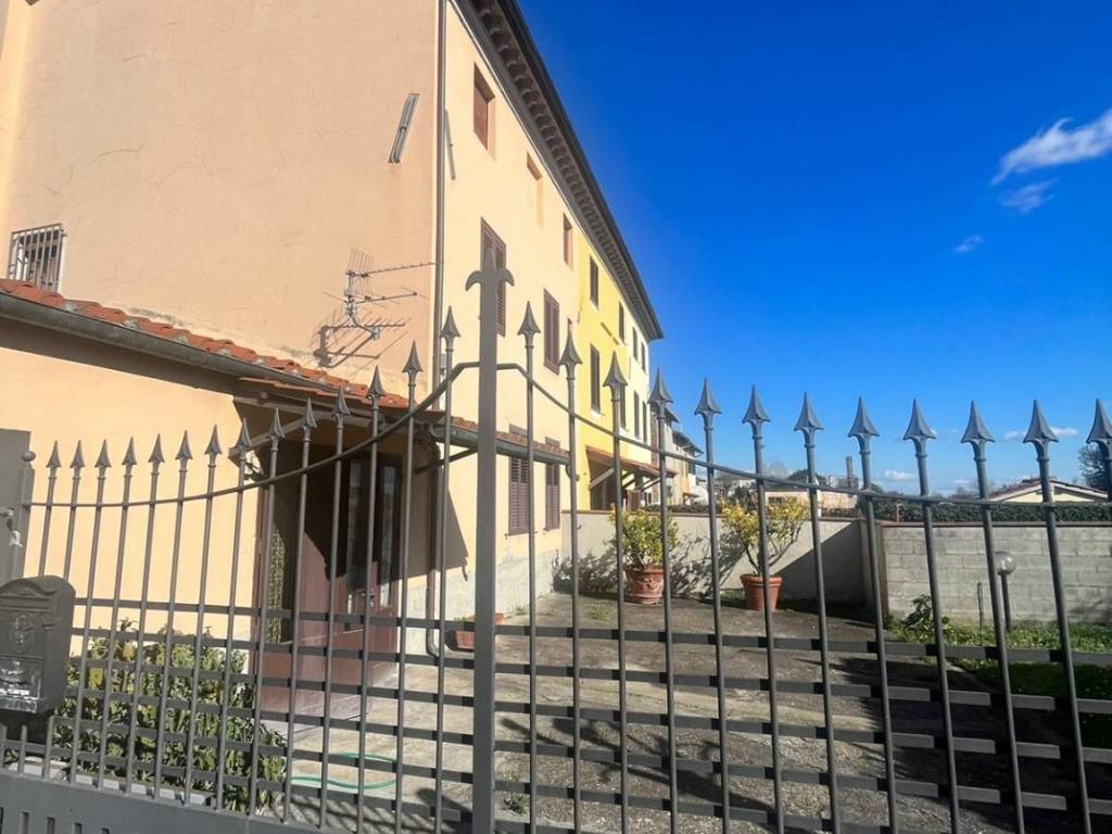 casa indipendente in vendita a Capannori