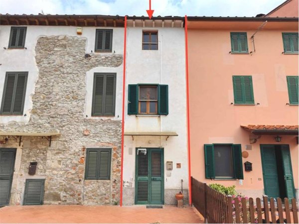 casa indipendente in vendita a Capannori