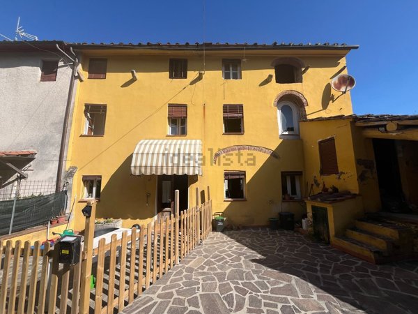 casa indipendente in vendita a Capannori
