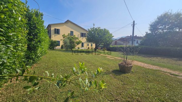 casa indipendente in vendita a Capannori
