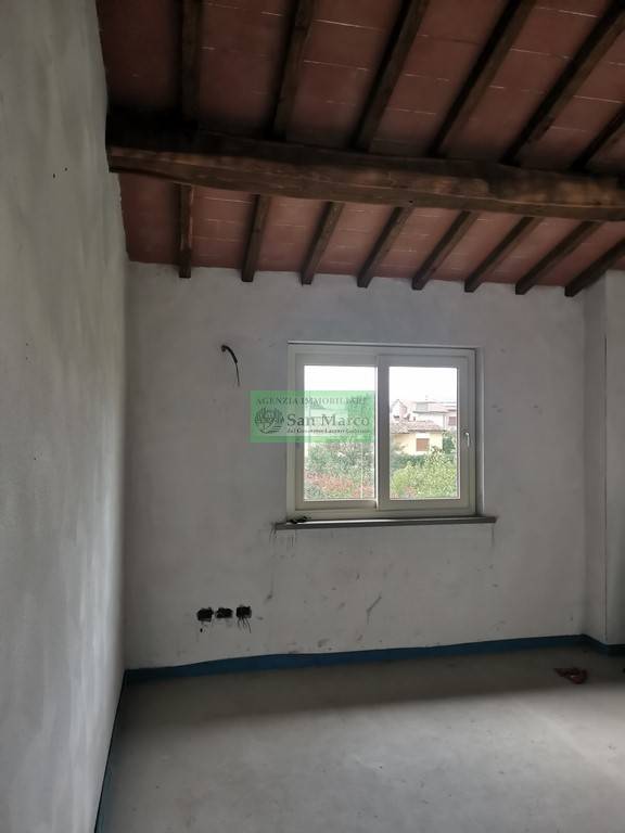 casa indipendente in vendita a Capannori in zona Lammari