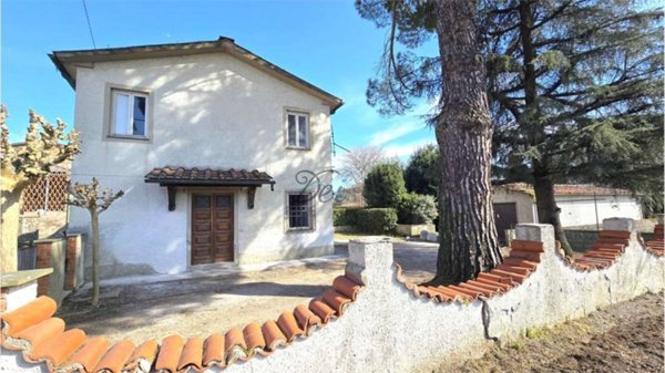 casa indipendente in vendita a Capannori in zona Lunata