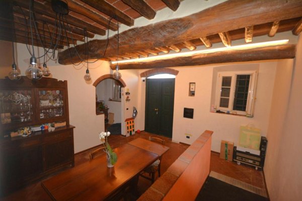 casa indipendente in vendita a Capannori in zona Marlia