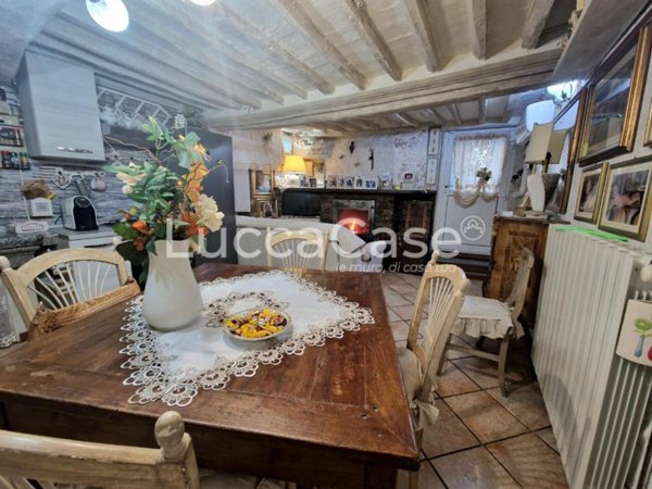 casa indipendente in vendita a Capannori