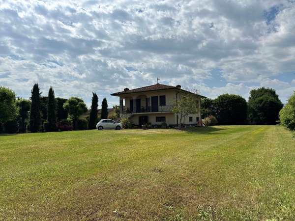 casa indipendente in vendita a Capannori in zona Lammari
