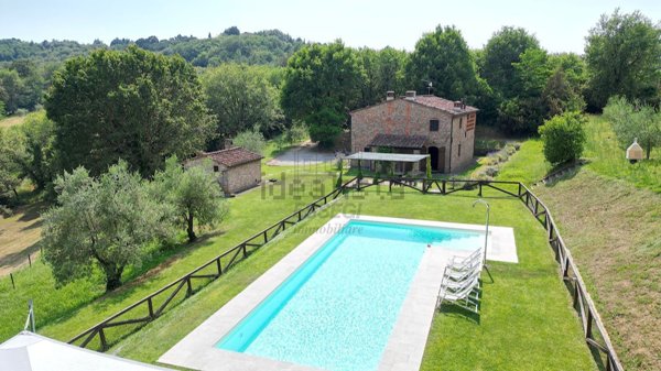 casa indipendente in vendita a Capannori