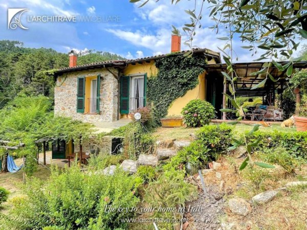 casa indipendente in vendita a Capannori