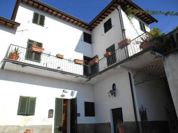 casa indipendente in vendita a Capannori in zona Lunata