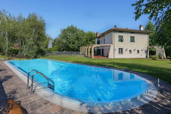 casa indipendente in vendita a Capannori