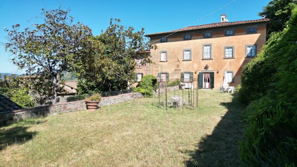 casa indipendente in vendita a Capannori