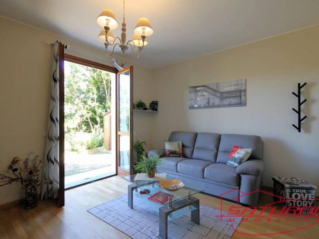 casa indipendente in vendita a Capannori