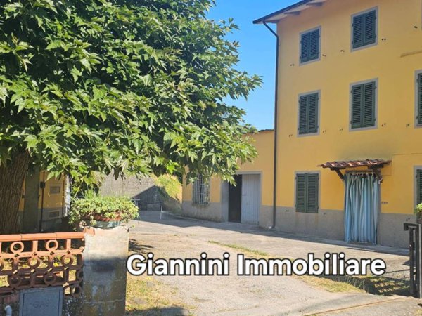 casa indipendente in vendita a Capannori in zona Vorno