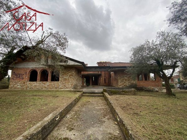 casa indipendente in vendita a Capannori