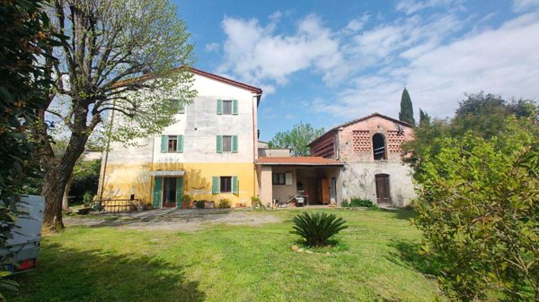 casa indipendente in vendita a Capannori