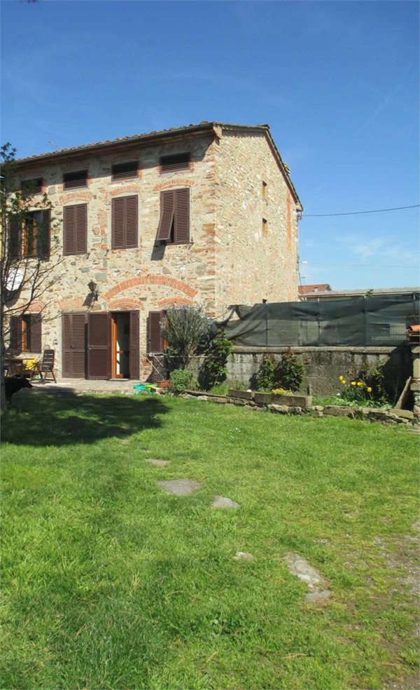 casa indipendente in vendita a Capannori