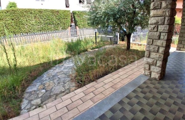 casa indipendente in vendita a Capannori in zona Marlia