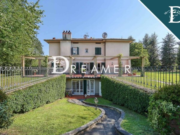 casa indipendente in vendita a Capannori