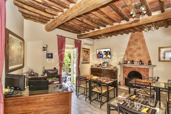 casa indipendente in vendita a Capannori in zona Vorno