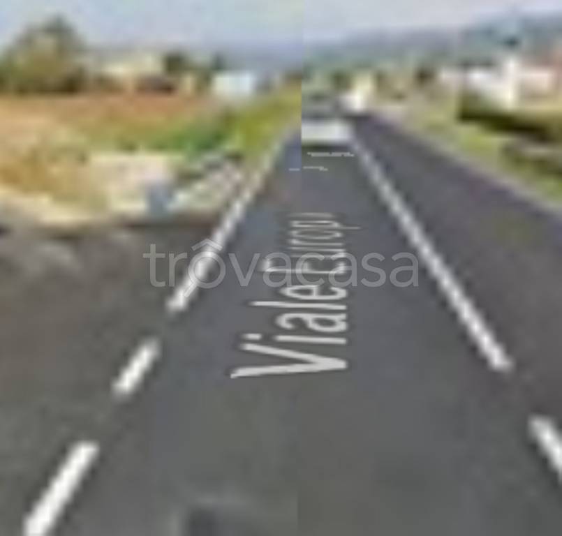 ufficio in vendita a Capannori in zona Lammari