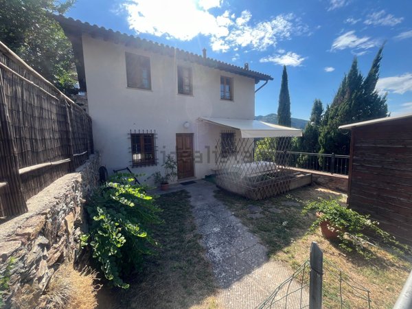 casa indipendente in vendita a Capannori