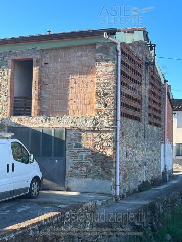locale commerciale in vendita a Capannori