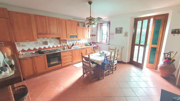 casa indipendente in vendita a Capannori