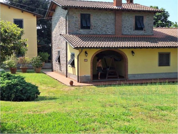 casa indipendente in vendita a Capannori